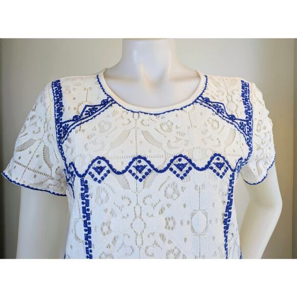 Market & Spruce Lace Overlay Short Sleeve Top Medium White Blue Boho Embroidered - Picture 2 of 10